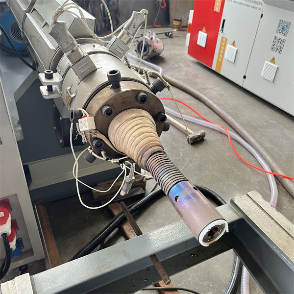 Fully Automatic Spiral Pipe Extrusion Line High Capacity PVC Hose Extruder