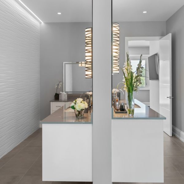 Lacquer Painting Ceramic Basin Bathroom Vanity With Mirror Wall Mounted White Plain High Gloss
