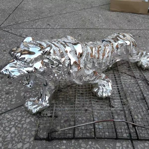 Sculpture Nano Mirror Silver Chrome Spray Paint