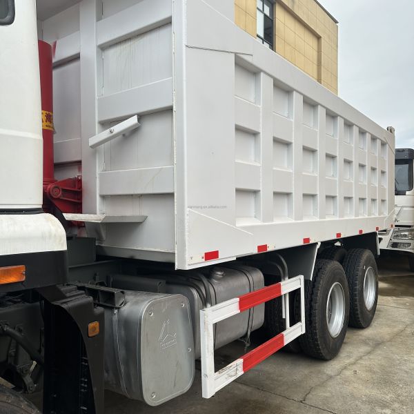 Second Hand Sinotruk Hohan 6x4 10 Wheeler Dump Truck U Shape Howo NX 380HP Mining Tipper Truck