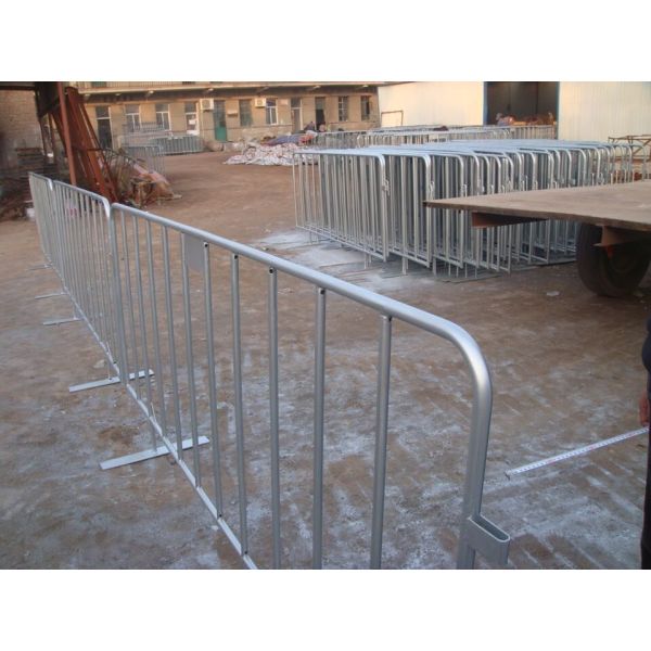 hot dip galvanized bicycle removable Crowd Control steel Barrier manufacture 1100mm*2000mm 38mm round tube