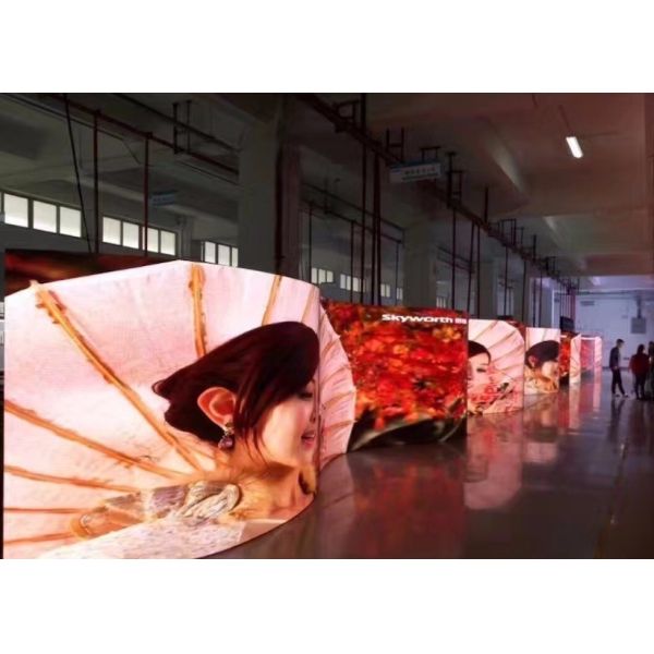 Adjustable Arc Curved Led Screen 500 X 1000mm With 4k High Definition