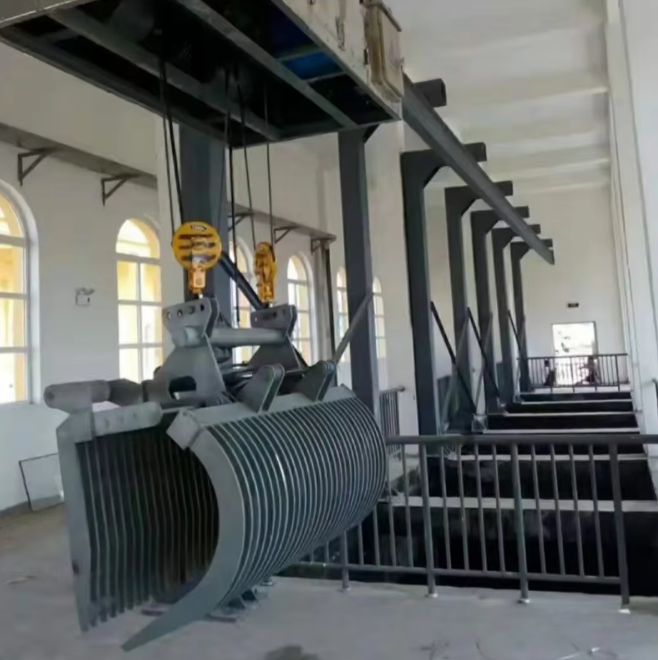 Stainless Steel Mobile High Capacity Grating Grab-Type Sludge Removal Machine for Sewage Treatment
