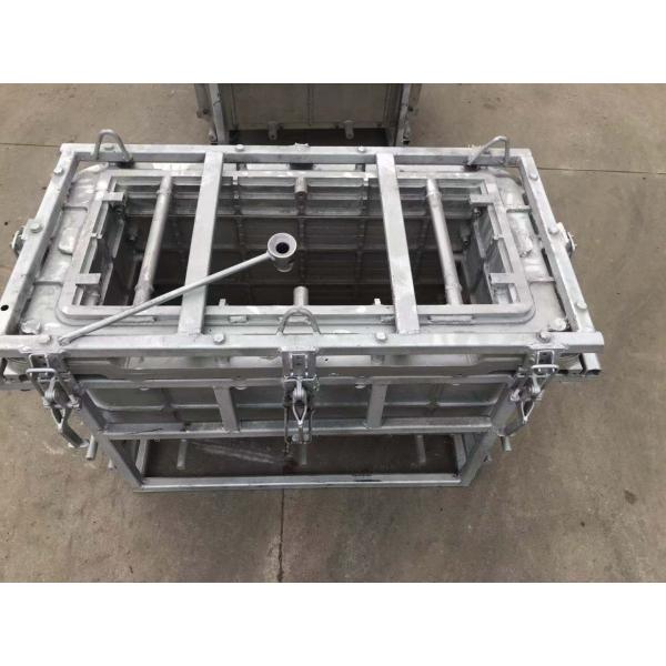 rotomolding road barrier