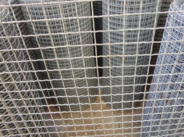 3x3 Lock Crimp Wire Mesh Heavy Duty Mesh Screen With PVC Coated Surface
