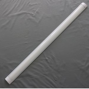 Quality No Flickering Linear Batten Light with Non-Waterproof, Variety of Color Temps, PF &gt;0.95, 5years Warranty for sale