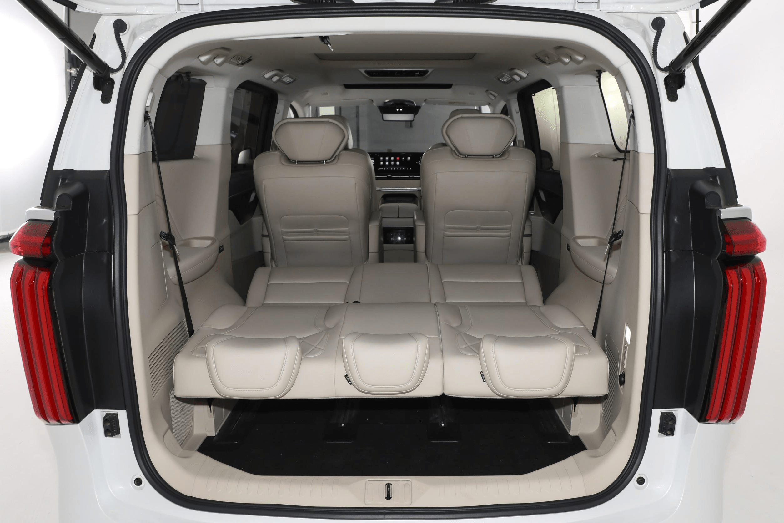 2023 GWM WEY Gaoshan Car PHEV AWD 1.5 Turbo 7 Seats Luxury Hybrid MPV LED Headlight Energy Gasoline Fuel Car Made