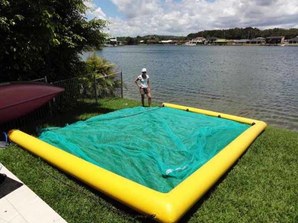 HDPE Mesh Boom Inflatable Air Mat Color Optional For Swimming Pool / Sea