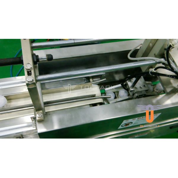 Automatic Bottle Marshmallow Weighing Filling System Gummy Bear Counting Packing Machine