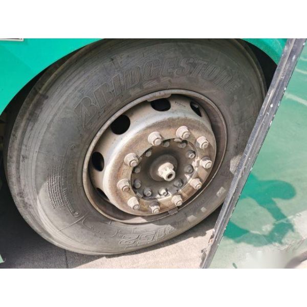 Sell 51 Seats Euro 4 Manual Transmission Double-Decker Bus for Long Transportation