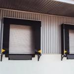 Custom Retractable Dock ShelterLoading Dock Shelters Dock Door Shelter Polyester