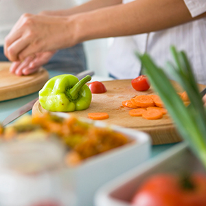 Food Scrap Bags & Other Household Plastic Alternatives