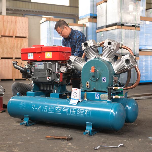 4 Cylinder Mining Air Compressor Diesel Engine Piston Reciprocating Type Double Tank