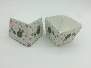 China Cute Square Cupcake Liners Food Grade Paper Single Wall Customized Size on sale