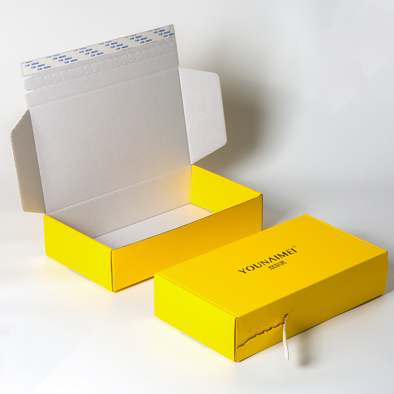 Custom Mailer Box With Tear Strip For Clothes Full Color Eco-Friendly Packaging Boxes