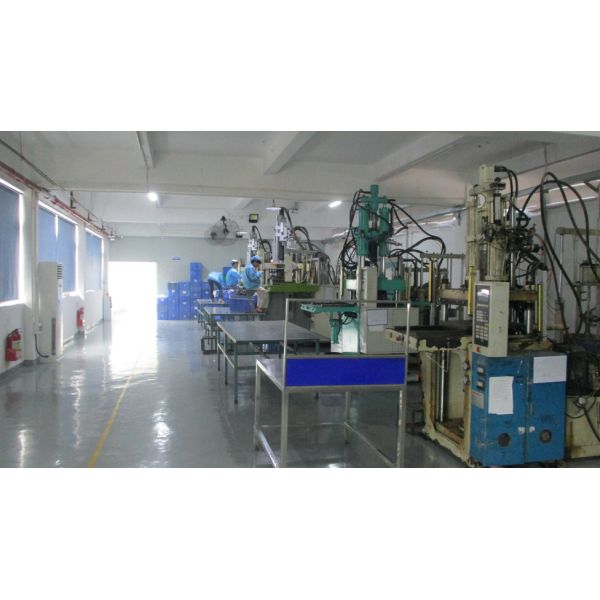 Professional Grade Free Diving Mask and Snorkel Set with Anti-Fog Toughened Glass Lens Snorkel Mask Set