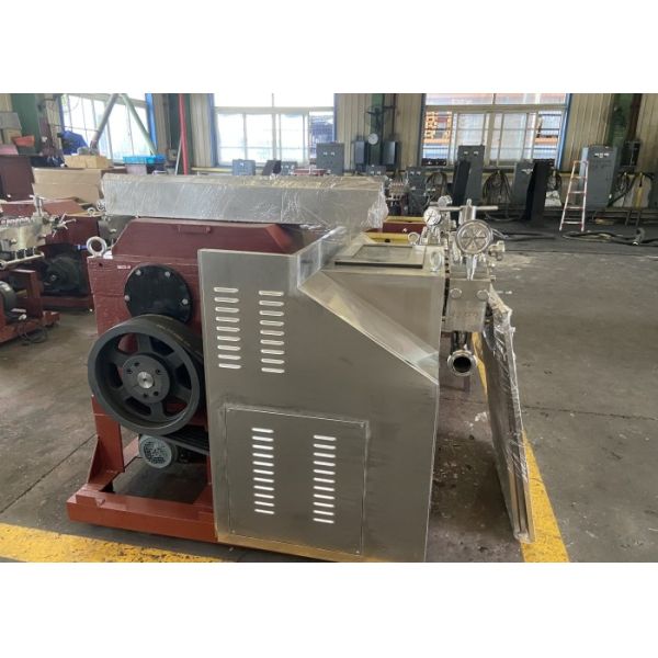 1700kg Capacity 55KW 7000L/H Dairy Homogenizer For Dairy Processing