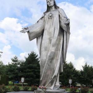Quality 34 Feet Freestanding Outdoor Metal Sculpture Mary Religious Statue Hand Crafted for sale