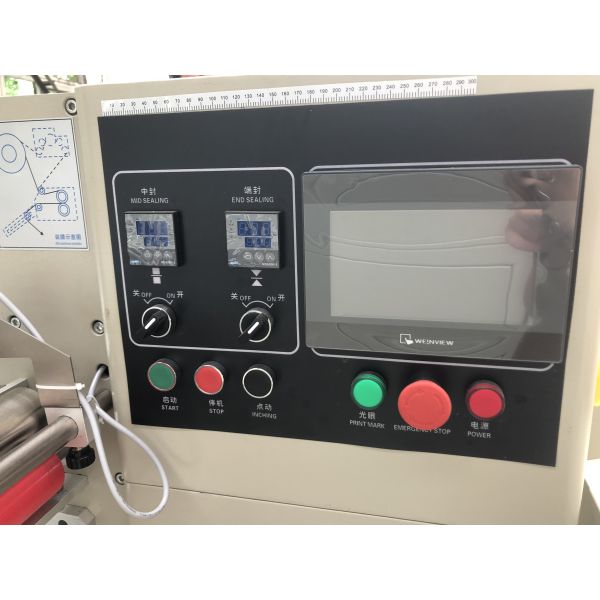 PLC Control Automatic Pillow Packing Machine For Packing Book / Magazine / Cartons