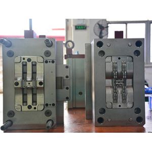 Plastic Packaging Iron Injection Mould Maker ISO9001 TS16949 Certified