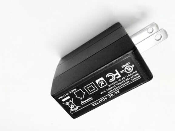 5V 2A USB wall amount Li-ion charger CE FCC GS PSE SAA UL SAA TUV EMC certificate