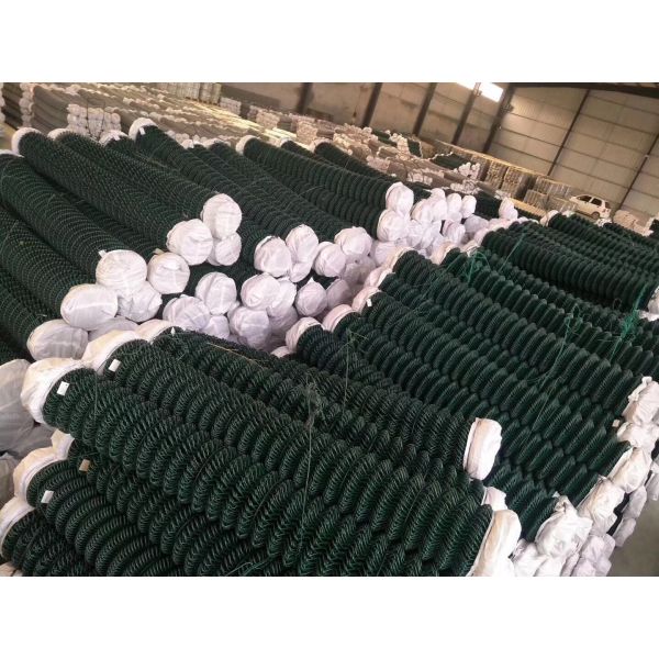 PVC Coated Easily Assembled Custom Wire Mesh Chain Link Fence For Fencing Areas