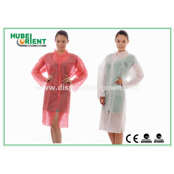 ISO13485 Hospital Disposable Lab Coats 40G/M2 With Snaps