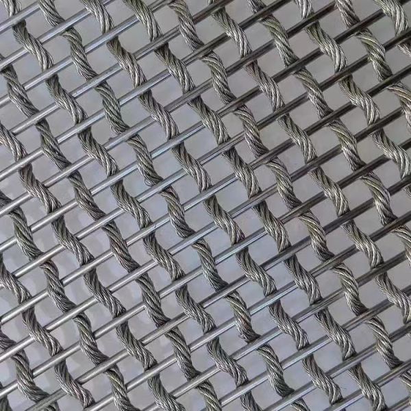 20m Facade Natural Colour Crimped Woven Wire Mesh 2.5mm Titanium Plating
